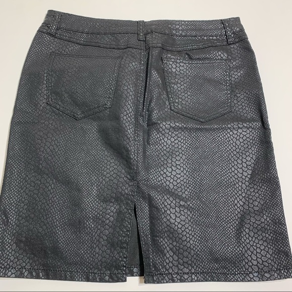 Suko jeans snake print mini skirt - Picture 3 of 5